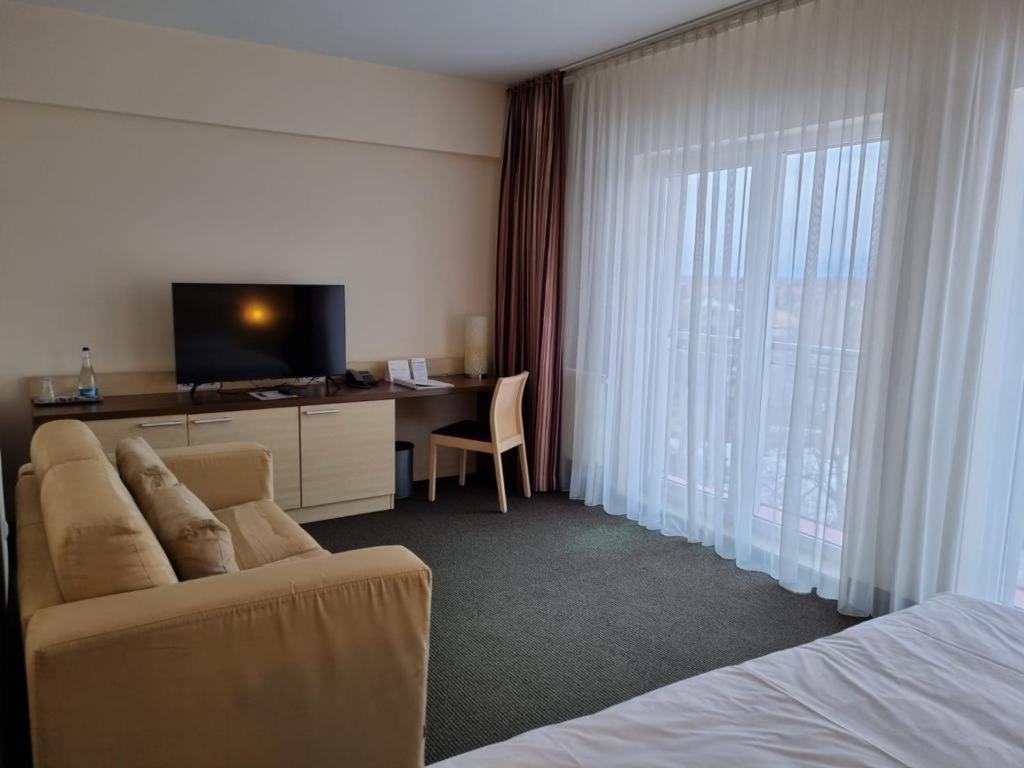 The Gerald'S Hotel Rădăuţi Kültér fotó