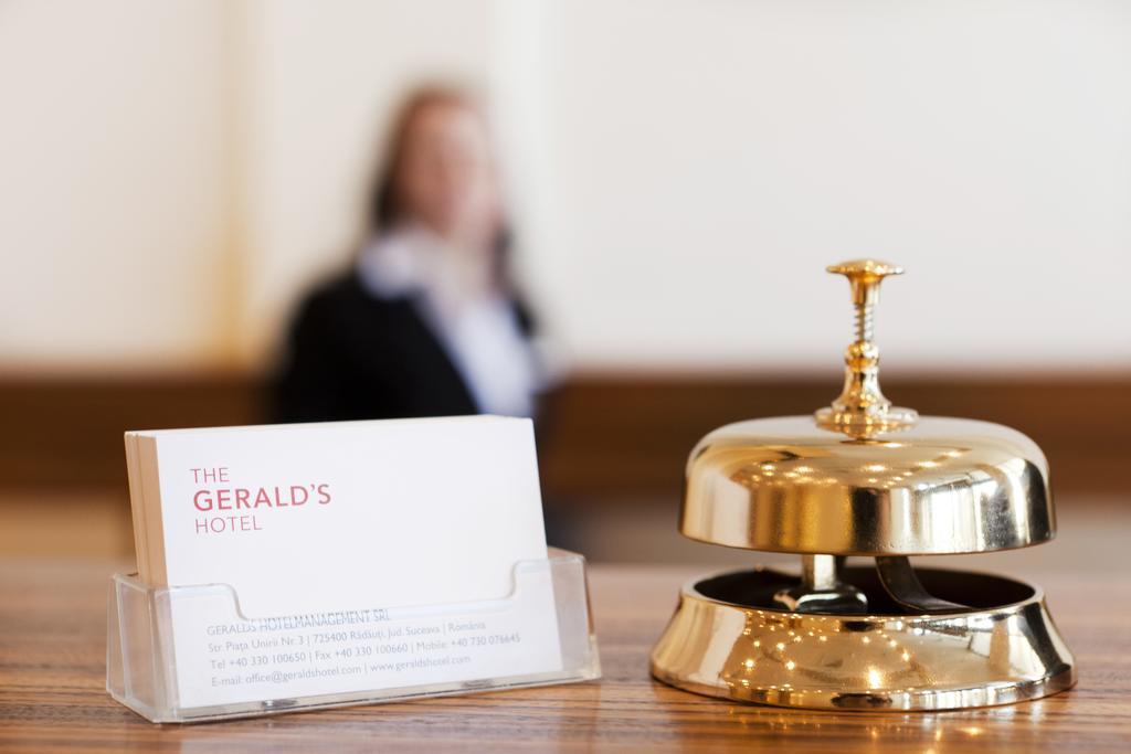 The Gerald'S Hotel Rădăuţi Kültér fotó